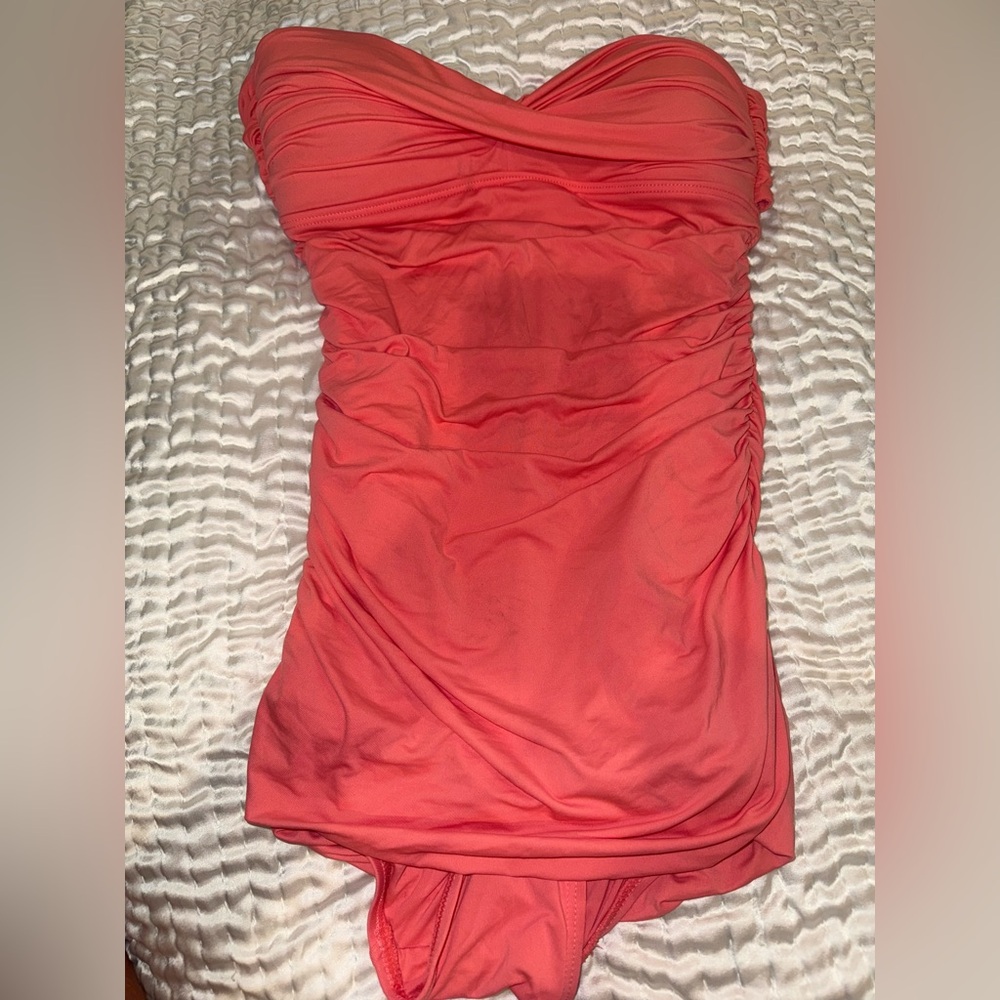 Carmen Marc Valvo Excellent condition Molded Cup Tie Back Bandeau One Piece 6 - Picture 3 of 5